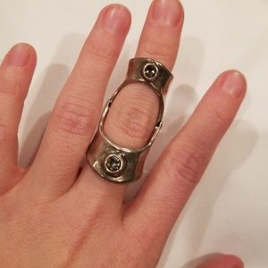 Unique Uno de Cincuenta statement ring